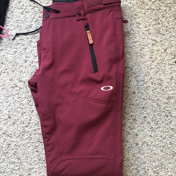 Oakley Pants - Oakley and spyder women snowboard pants.